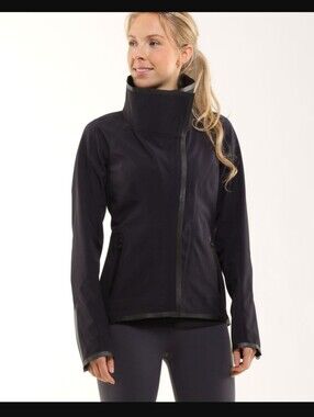 Lululemon Harmony Softshell Black Size 6